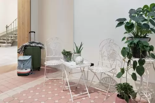 StayKooooK_Bern_City_Entrance_01_FR