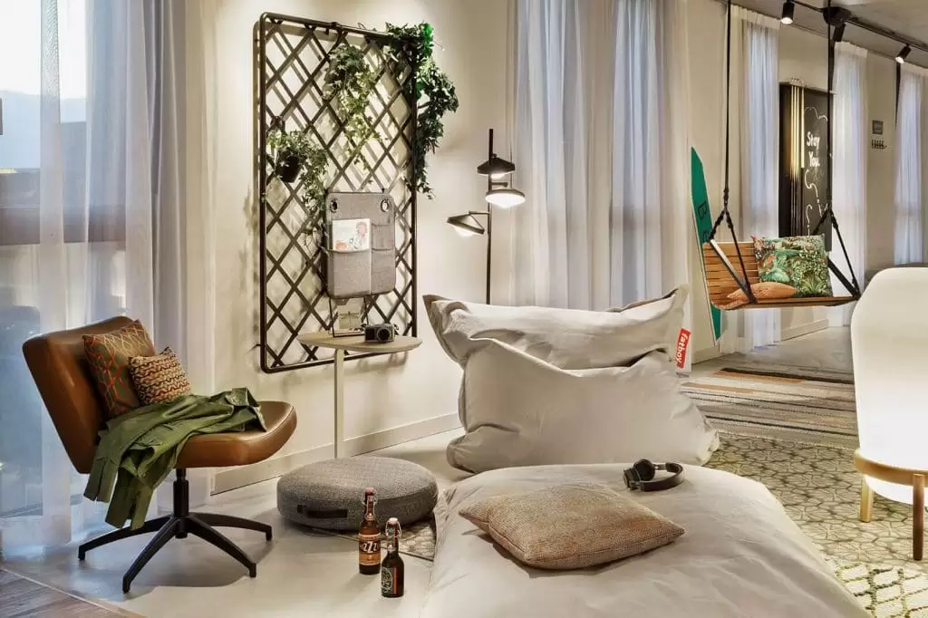 Stay_KooooK_Public_Space_37_FR