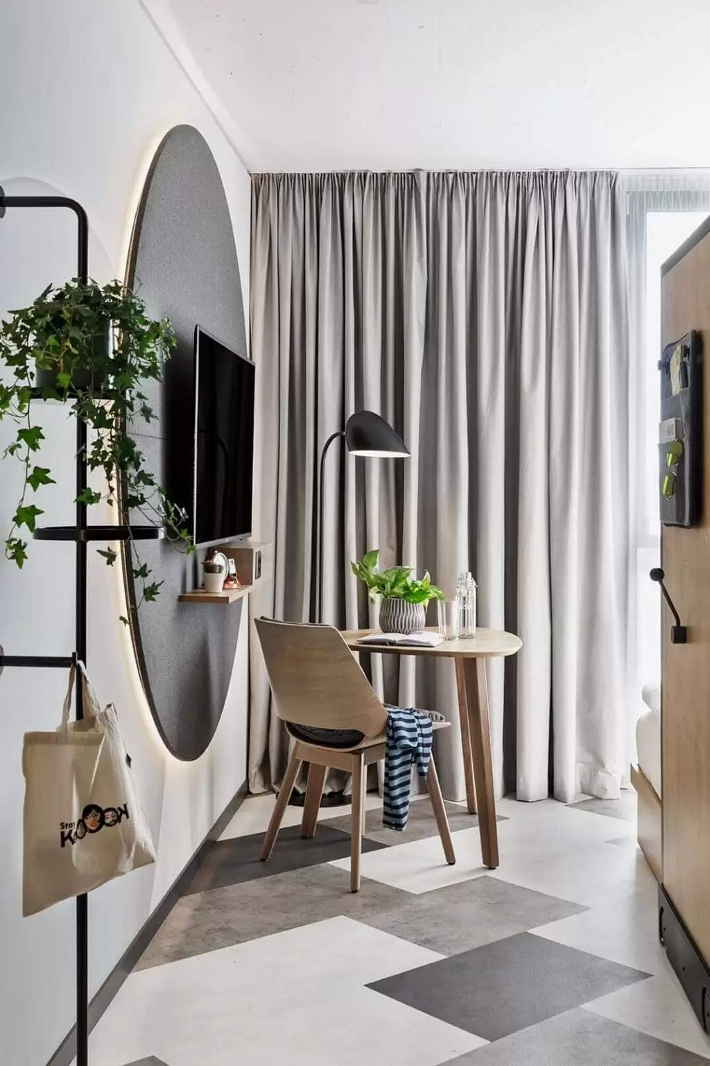 Stay_KooooK_Studio_25_FR