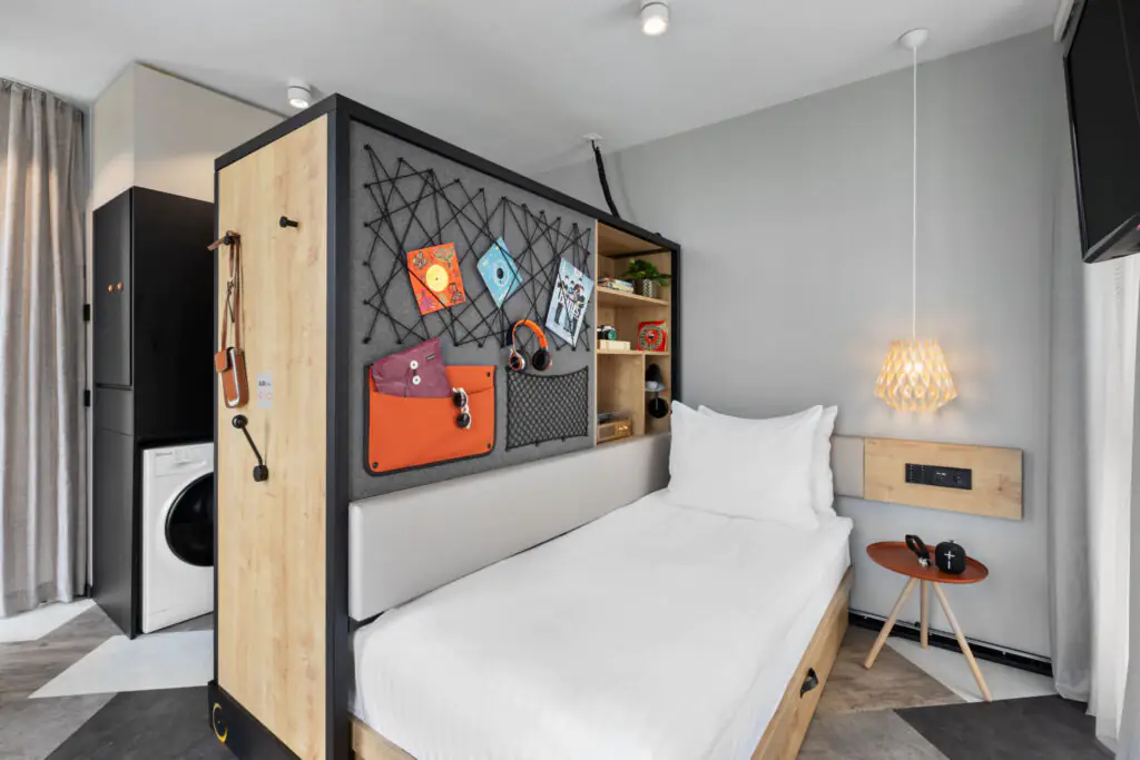 StayKooook Genf GVAEE Corner Studio 13