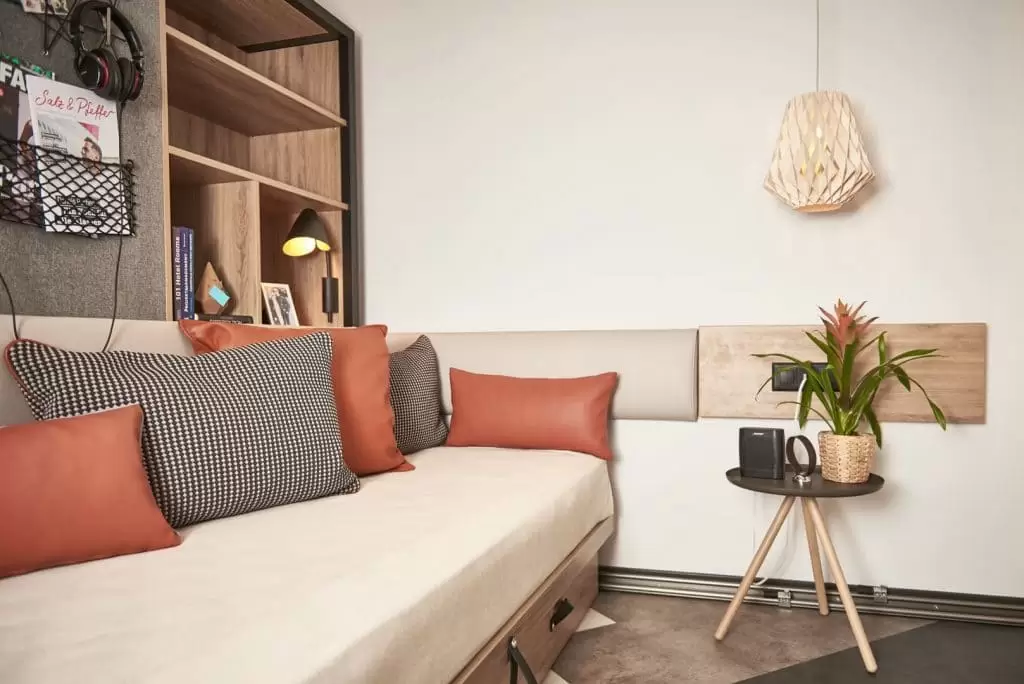 Living Space in your Kooook Bern Studio